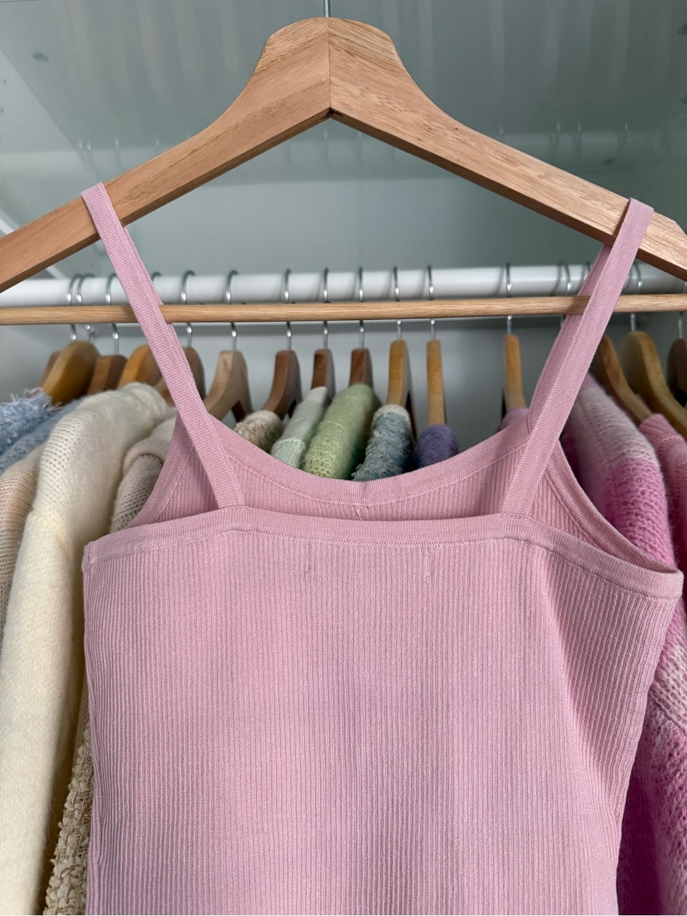 Light Pink Ribbed Button-Front Tank Top - Picture 4 of 11